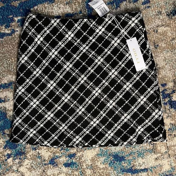 Medium never worn clueless style houndstooth skirt - with tags - Picture 1 of 5